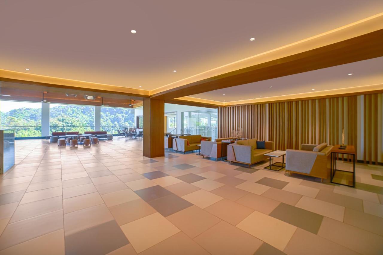 Club Mahindra Assonora Hotel Bagian luar foto